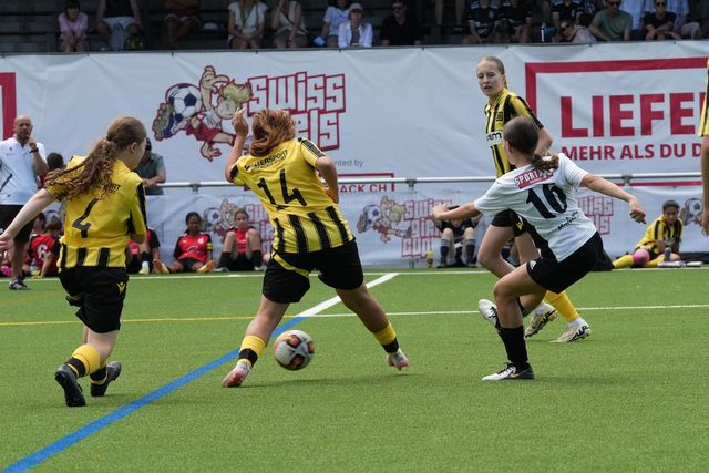 Fussballerinnen am Swiss Girls Cup in Aktion