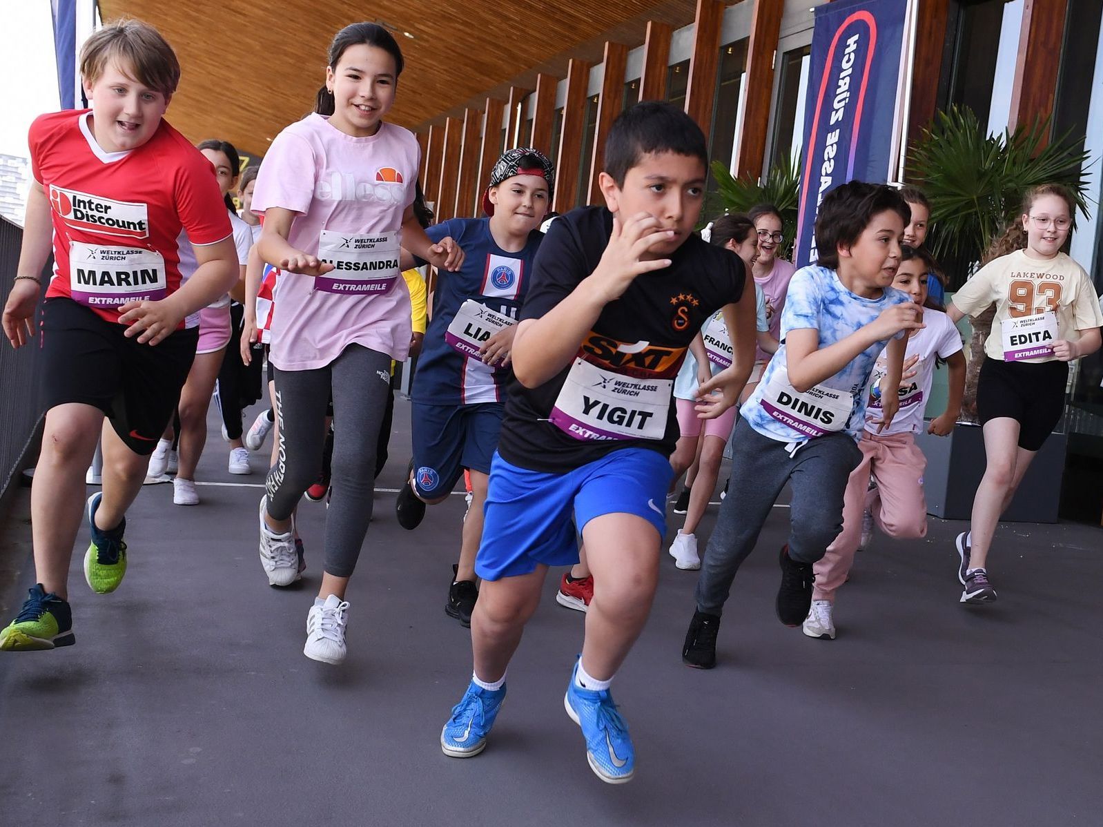 Kinder beim Start – Extrameile 