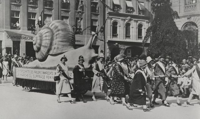 SAFFA-Schnecke auf dem Bundesplatz