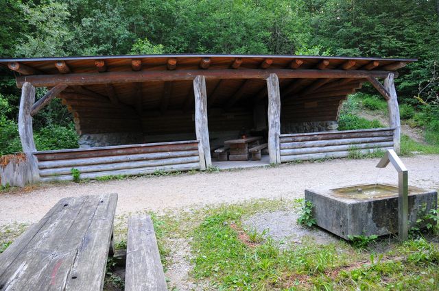 Impressionen Waldhütte Spilwald