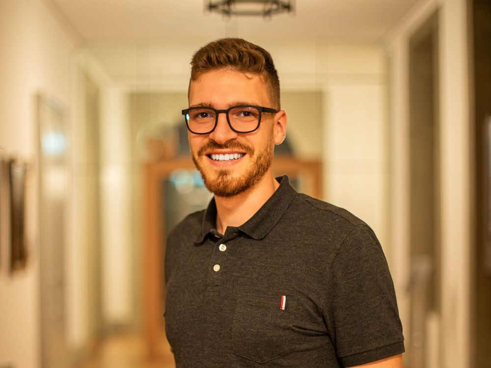 Porträt von Tobias Frehner