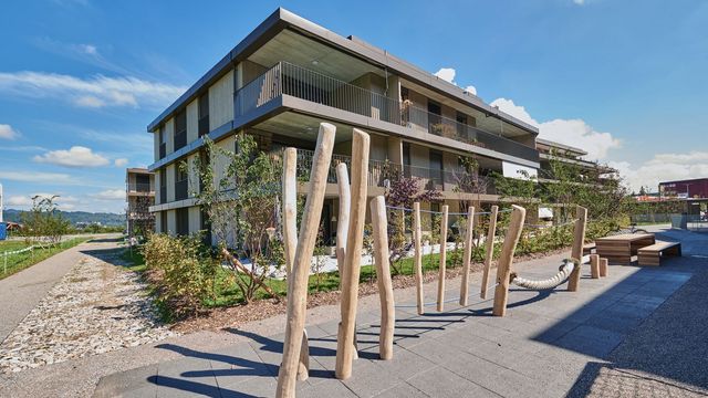 Die Mehrfamilienhäuser der Wohnsiedlung Breitenacker Kehrsatz gehören zum Grundbesitz der Burgergemeinde Bern. 