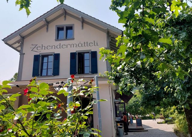 Restaurant Zehendermätteli, das im Besitz der Burergemeinde Bern ist