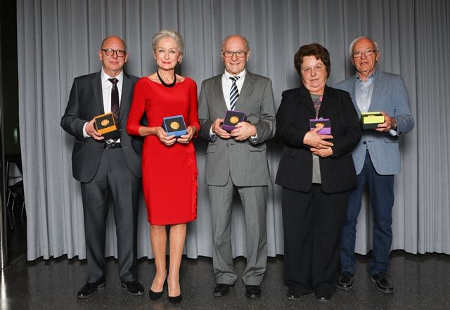Gruppenbild der geehrten Personen