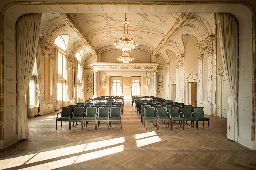 Leerer Saal im Casino Bern