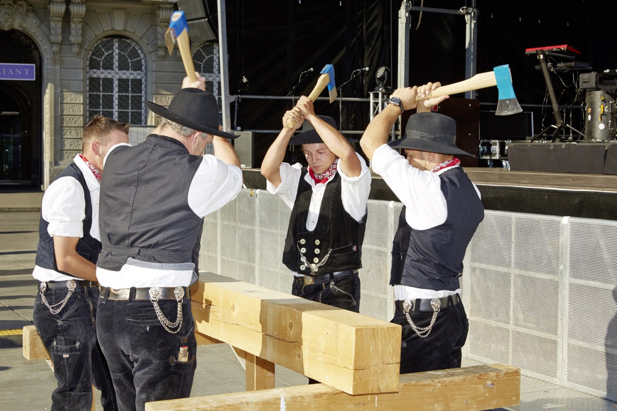 bundeplatz-fest-256.jpg. Vergrösserte Ansicht