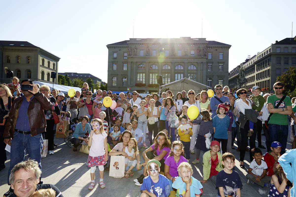 bundeplatz-fest-300.jpg. Vergrösserte Ansicht