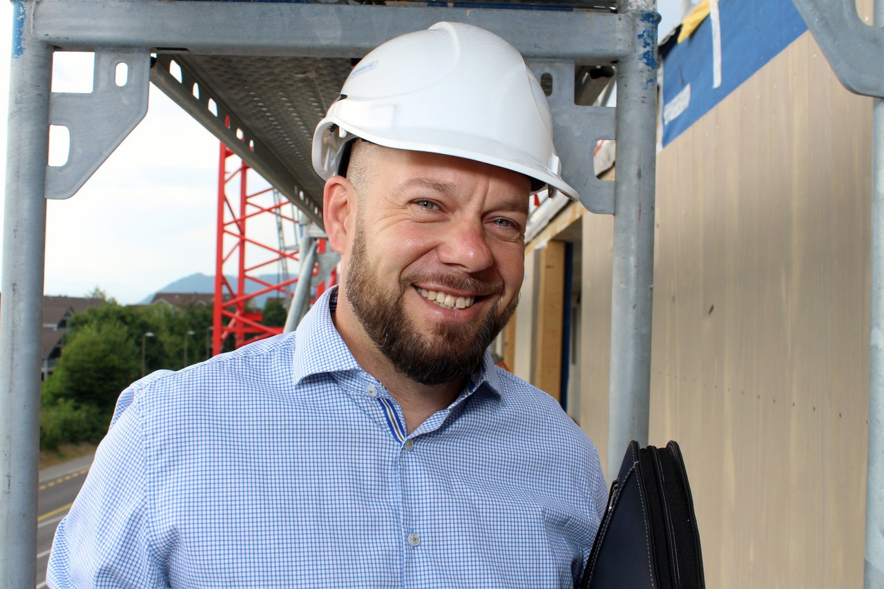 Baustellenbesuch mit Projektleiter Adrian Bärtschi im Breitenacker Kehrsatz