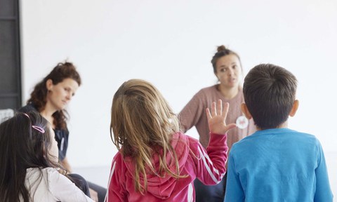 Philosophieren mit Kindern und Erwachsenen im Berner Generationenhaus