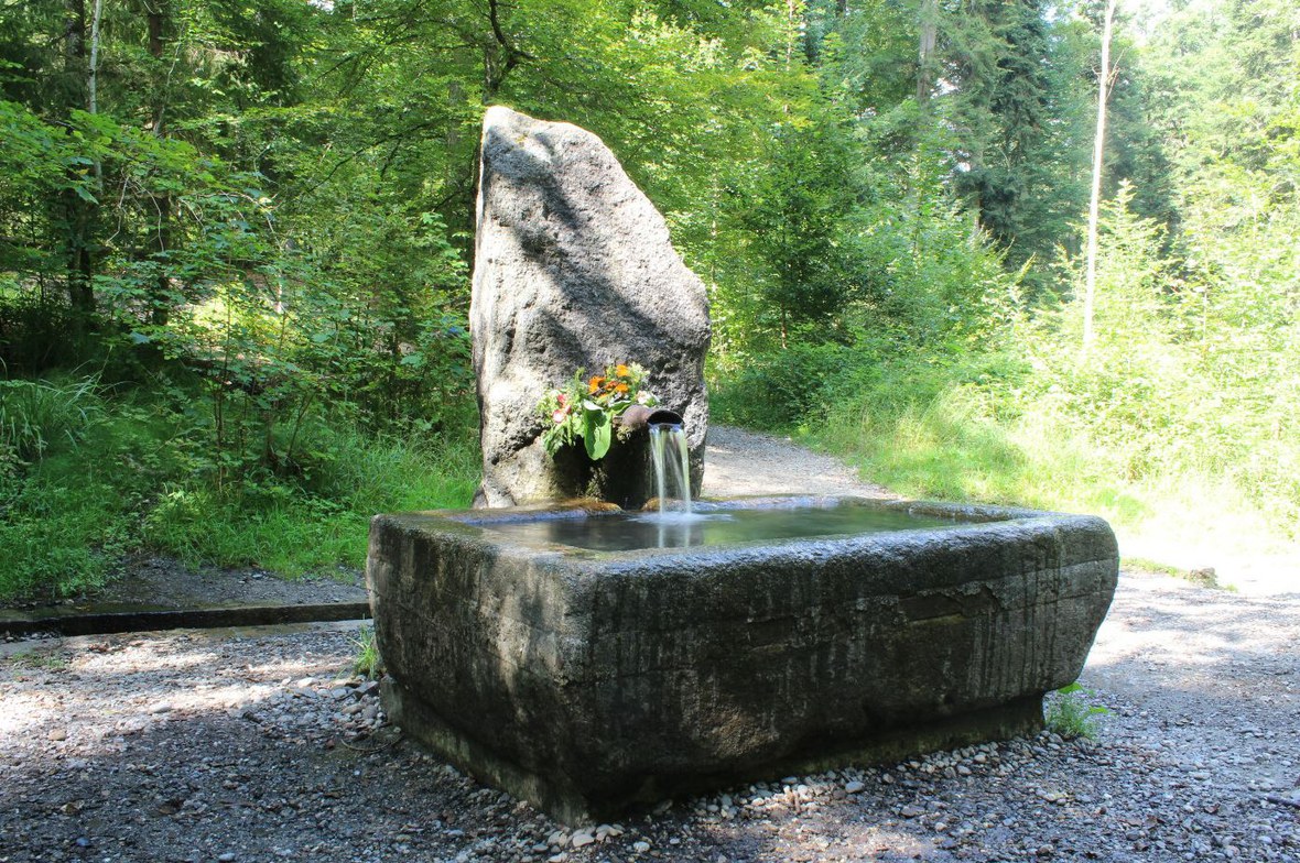 Glasbrunnen vorübergehend abgestellt